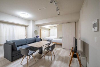 モンドミオ札幌近代美術館　307