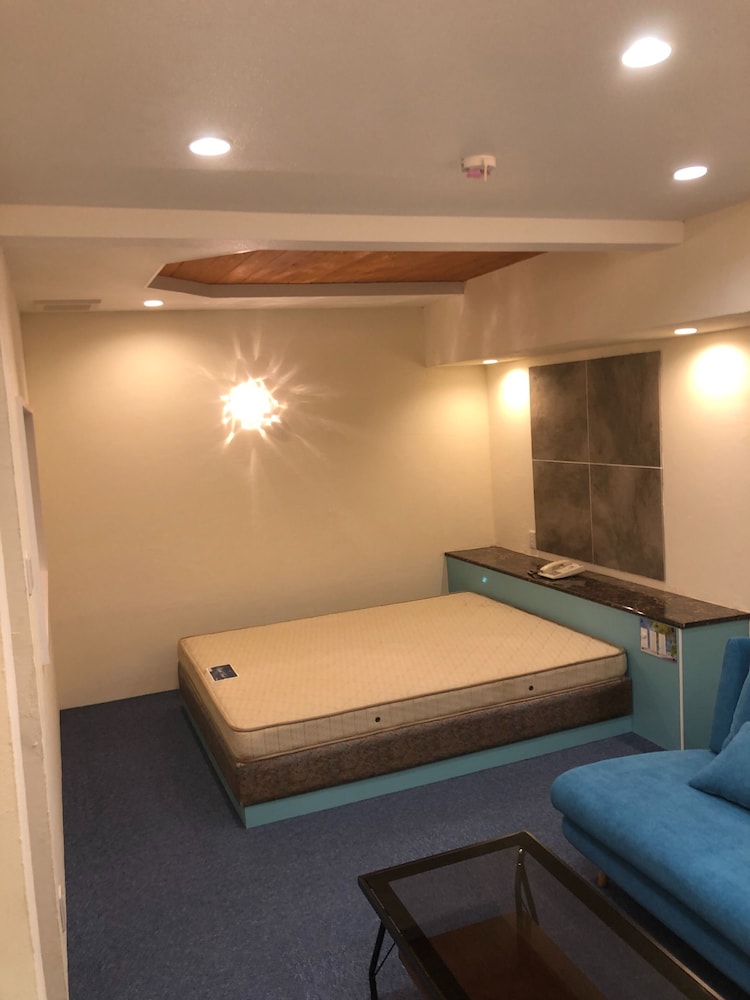 ベーシック ダブルルーム 客室5 | ホテルバリビーチ