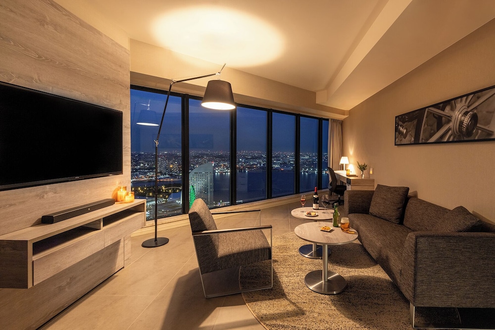 スイート 2 ベッドルーム 客室1 | OMO5横浜馬車道 by 星野リゾート