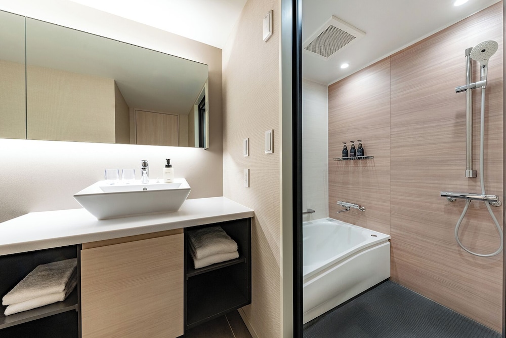 ツインルーム バスルーム0 | OMO5横浜馬車道 by 星野リゾート