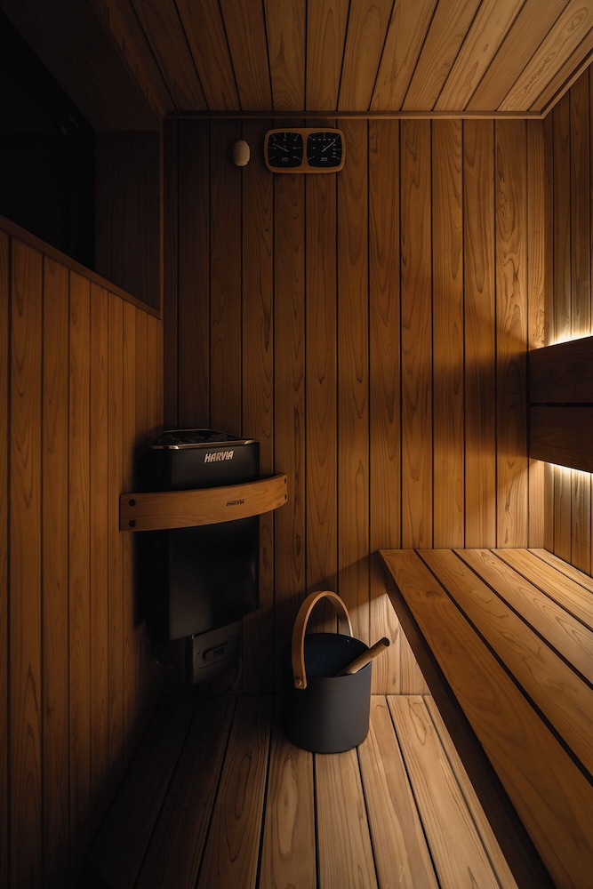 サウナ付き客室 [2階] バスルーム1 | SANU 2nd Home 館山1st