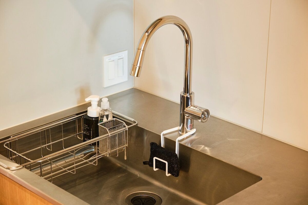 サウナ付き客室 [1階] 専用キッチン7 | SANU 2nd Home 館山1st