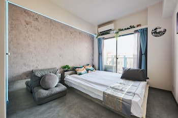 Tokyo Shinjyuku Cyber Room