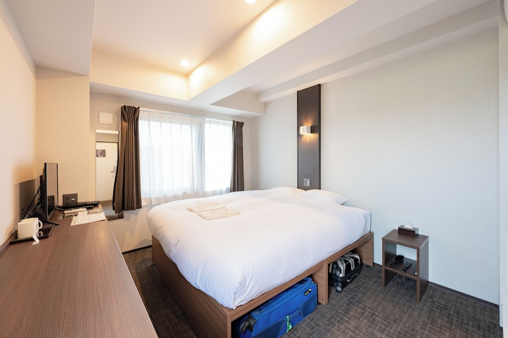 ダブルルーム キングベッド 1 台 禁煙 | ホテルエリート京都ステーション