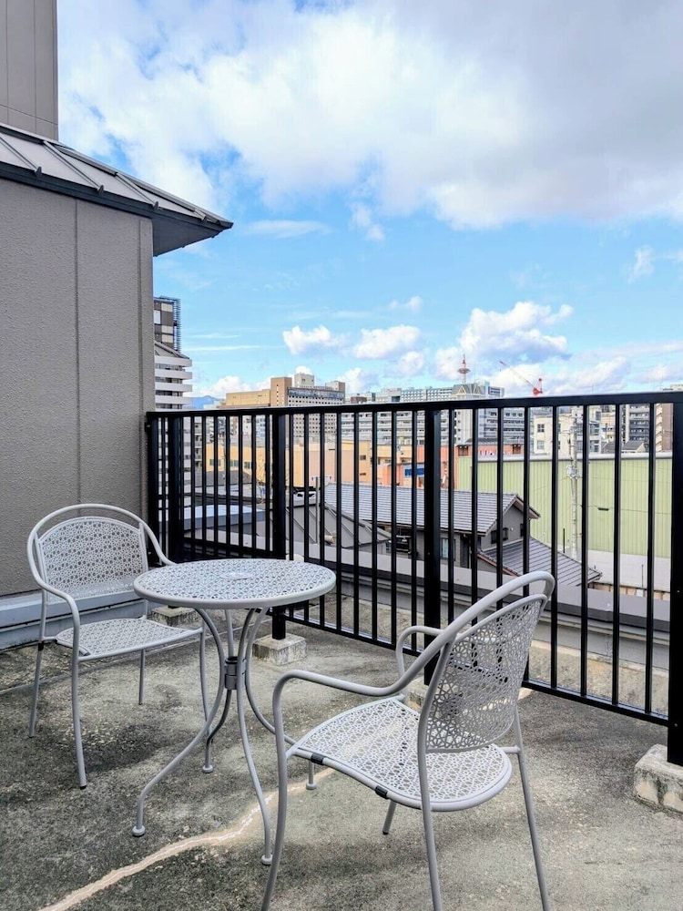 ダブルルーム キングベッド 1 台 禁煙 バルコニー テラス / パティオ0 | ホテルエリート京都ステーション