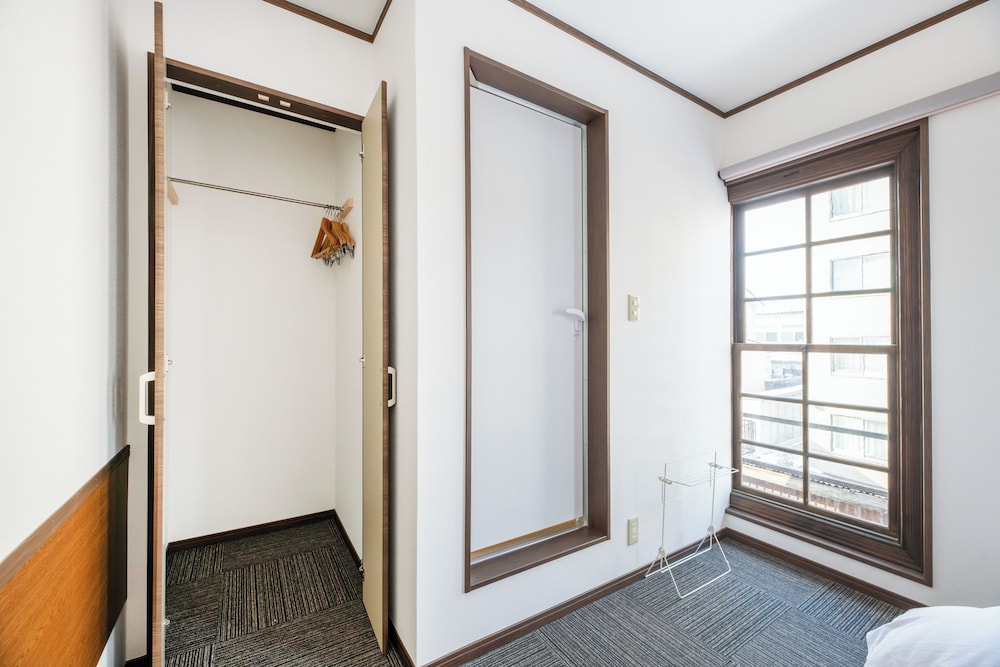 トリプルルーム 客室1 | 函館開港庵