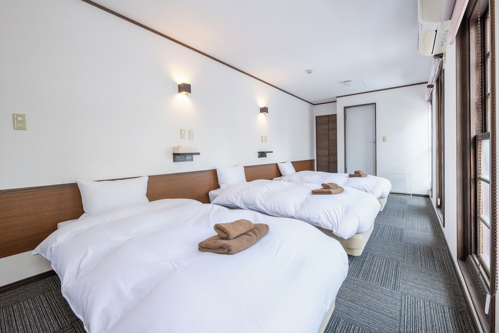 トリプルルーム 客室2 | 函館開港庵