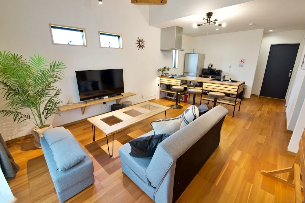 アパートメント | アーモンド石垣