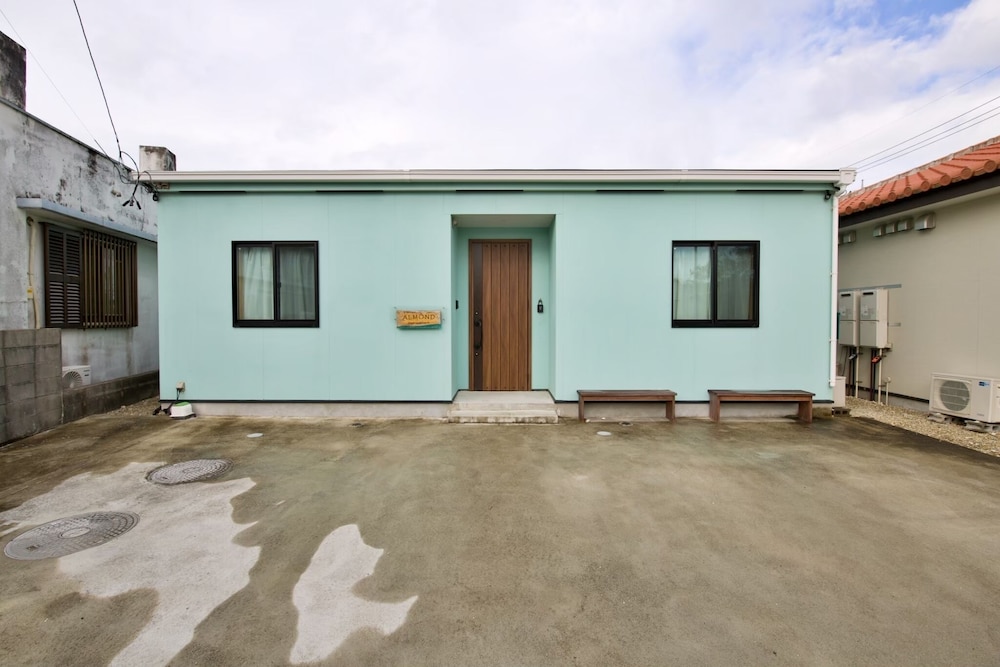 メインイメージ | アーモンド石垣