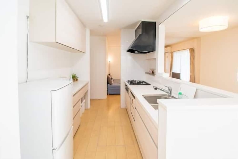 アパートメント 専用キッチン2 | ちゅらパレスC棟