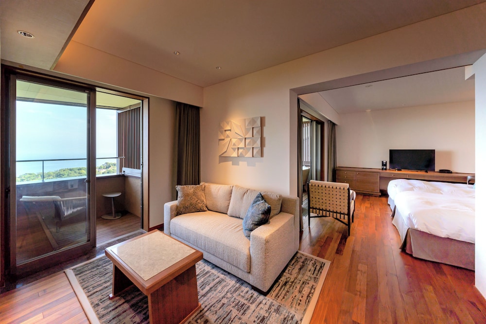 [東棟] 温泉露天 デラックステラスツインB2 禁煙 | 伊豆ホテル リゾート＆スパ