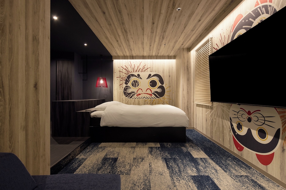 デラックス ルーム シティビュー 建物のデザイン2 | HOTEL HOQA 花色の湯