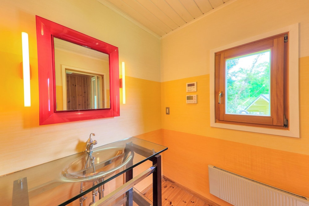 ヴィラ テラス ガーデンビュー バスルーム1 | ファーストヴィラ山中湖