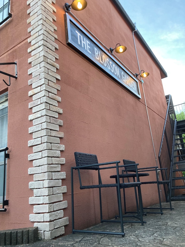 メインイメージ | KT2 ブロッサムガーデン103号室Blossom Garden103