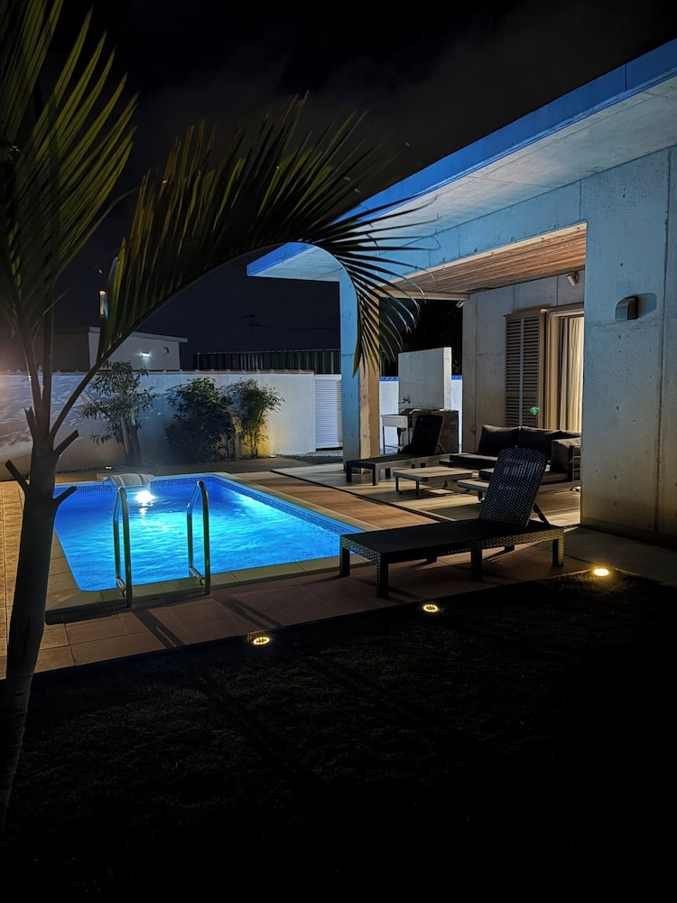 プール1 | ulu Okinawa Resort