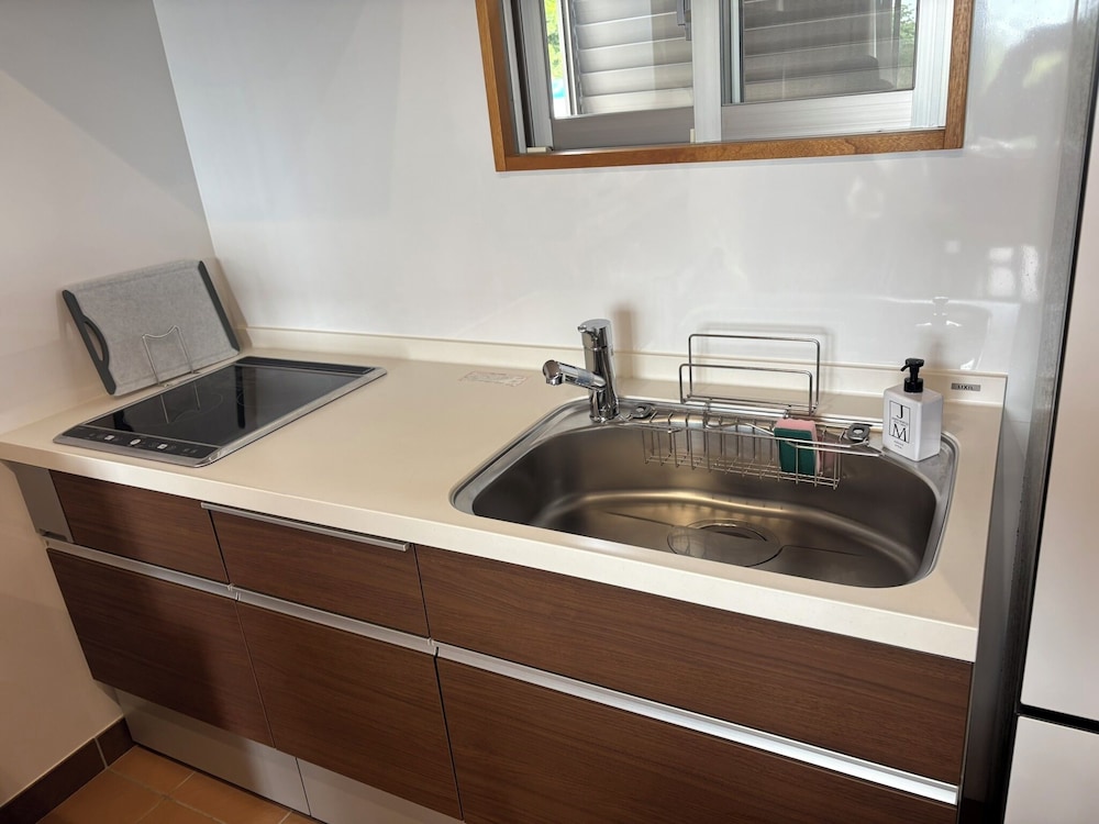 ヴィラ シービュー 専用キッチン3 | ulu Okinawa Resort