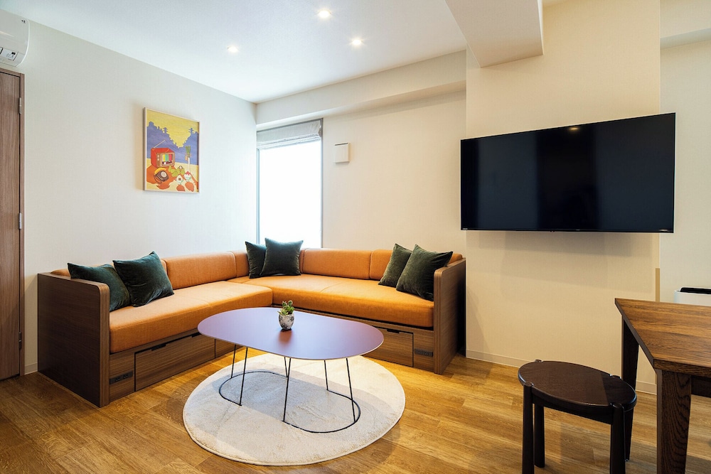 サウナ スイート リビング エリア2 | Section L Ueno-Hirokoji