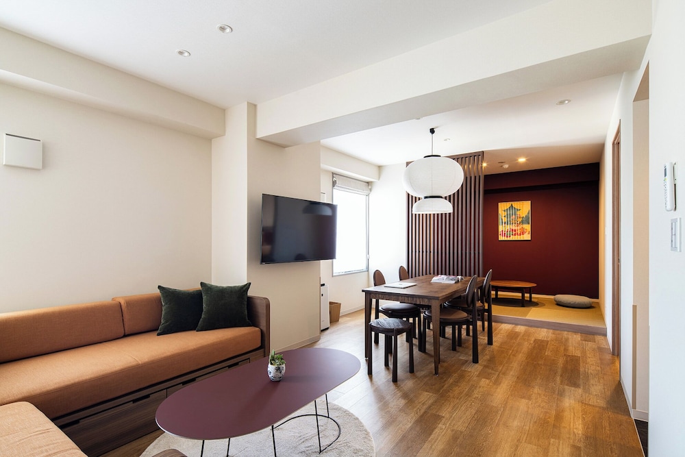 サウナ スイート リビング エリア3 | Section L Ueno-Hirokoji