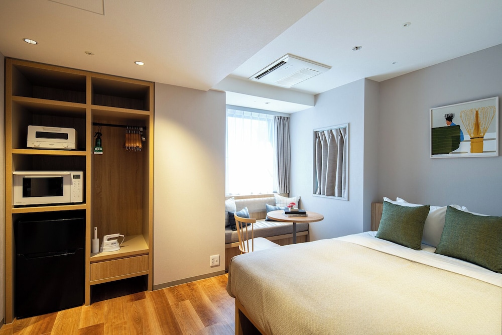 ベース スタジオ 客室2 | Section L Shimbashi West