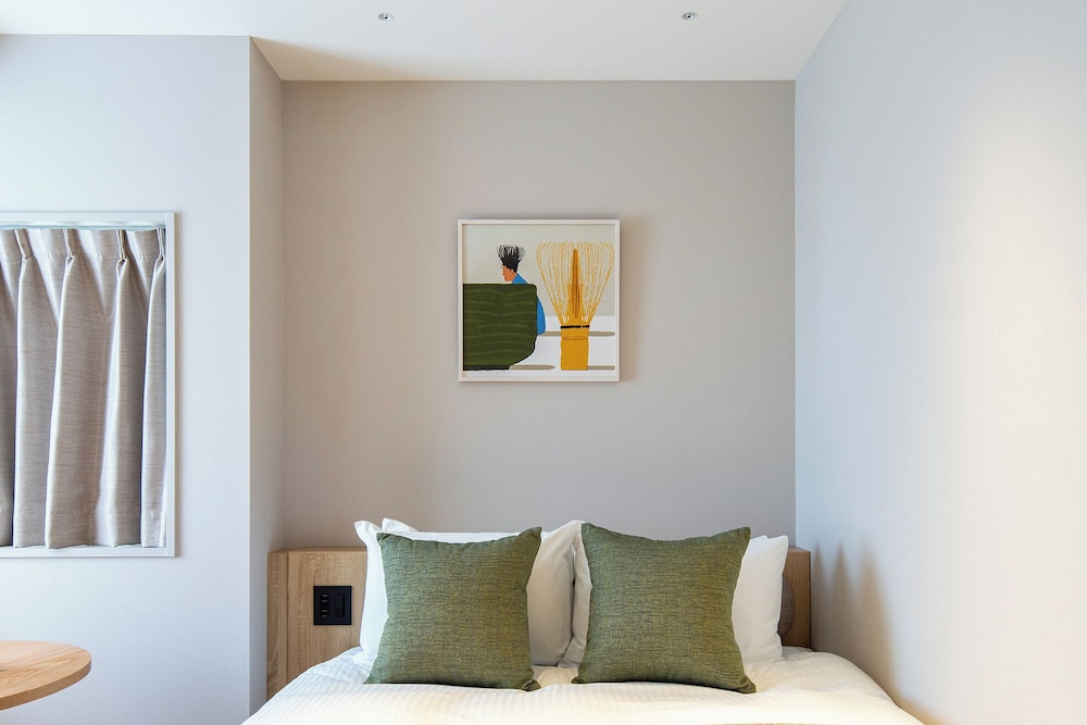 ベース スタジオ 低層階 客室1 | Section L Shimbashi West