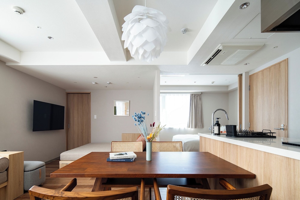 プレミア １ ベッドルーム アパートメント 客室12 | Section L Shimbashi West