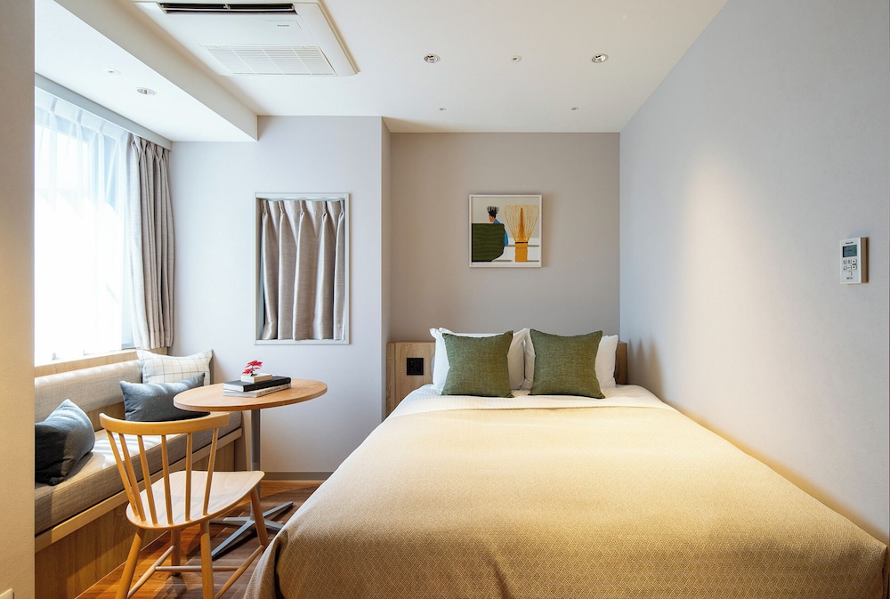 ベース スタジオ | Section L Shimbashi West