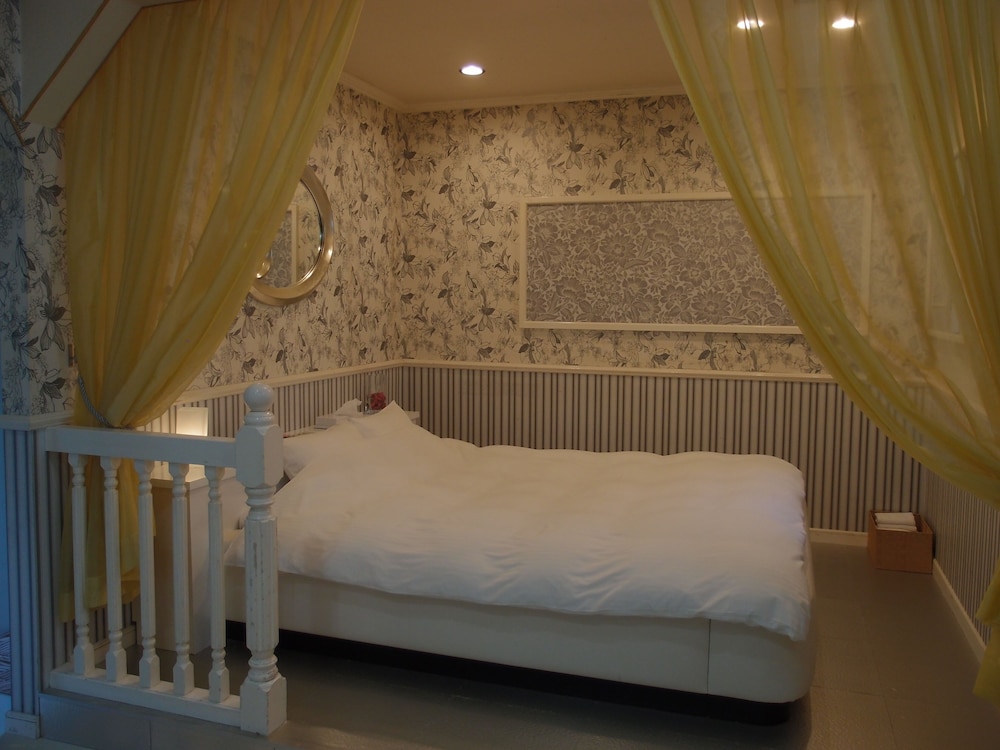 客室1 | 森の中のホテル 客室1 | 森の中のホテル