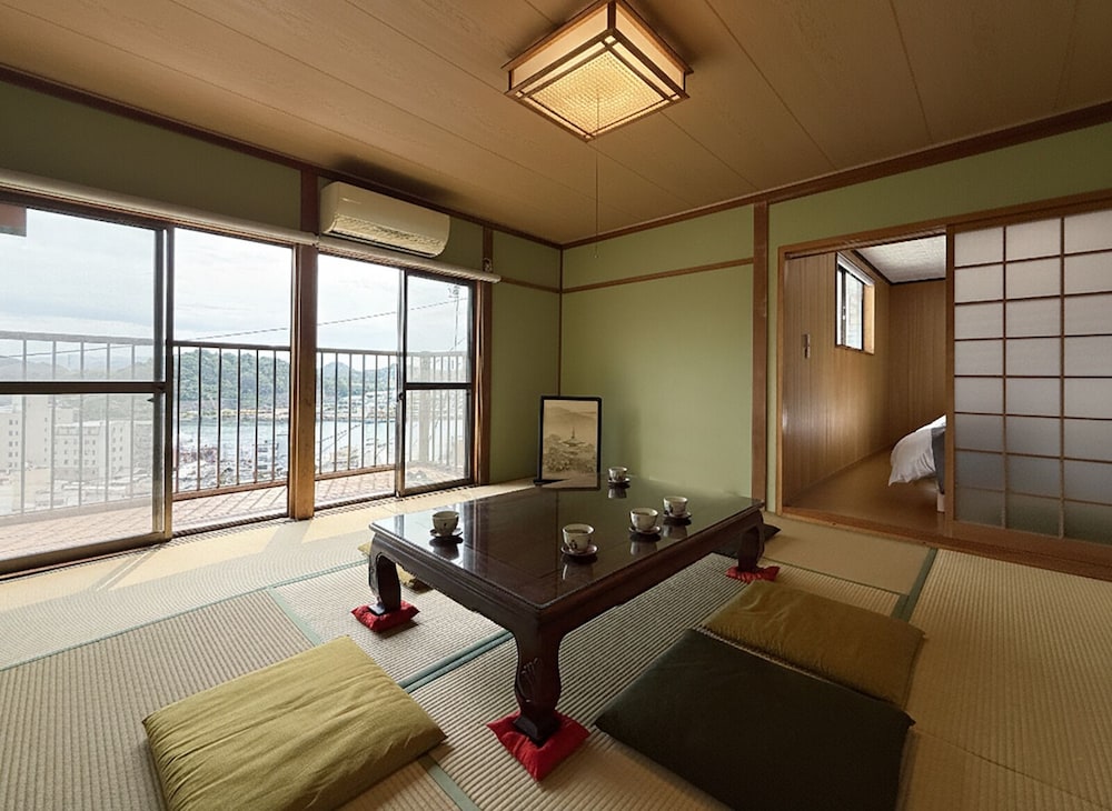 パノラミック ハウス バルコニー ヒルビュー 客室1 | Ryu no Torimichi