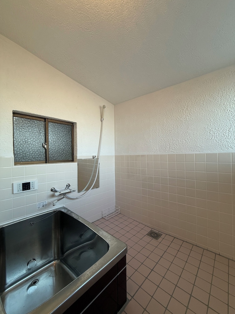 パノラミック ハウス バルコニー ヒルビュー バスルーム1 | Ryu no Torimichi