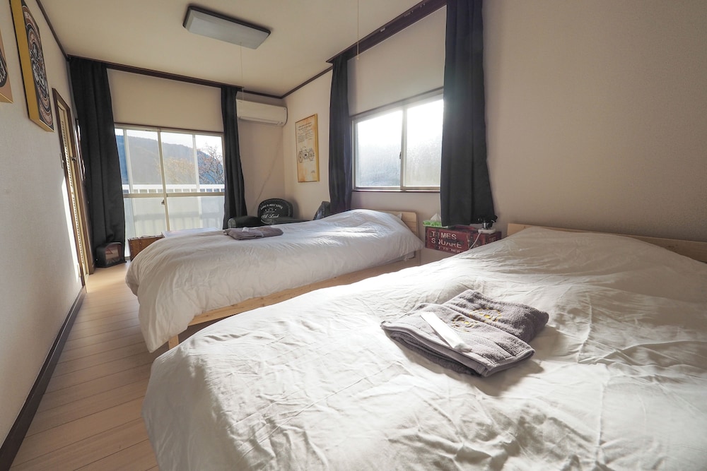 ヴィラ 4 ベッドルーム 禁煙 マウンテンビュー | Route 99 Hakone