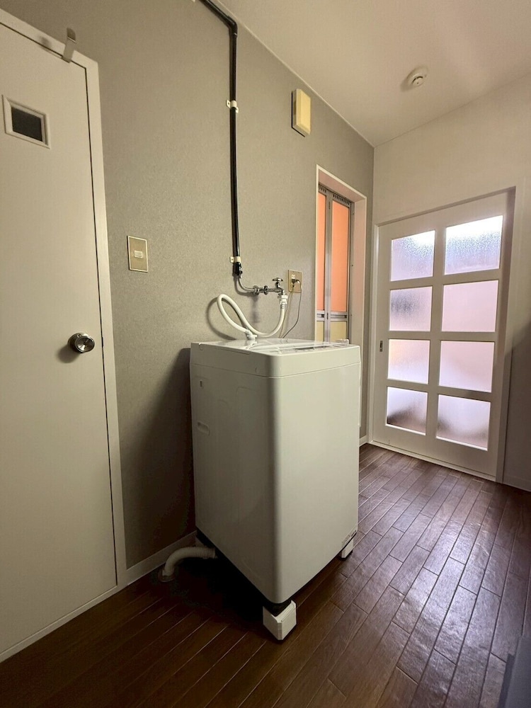 ベーシック アパートメント 客室5 | コーポ岡崎