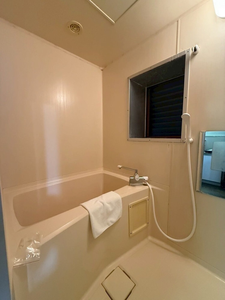 ベーシック アパートメント バスルーム3 | コーポ岡崎