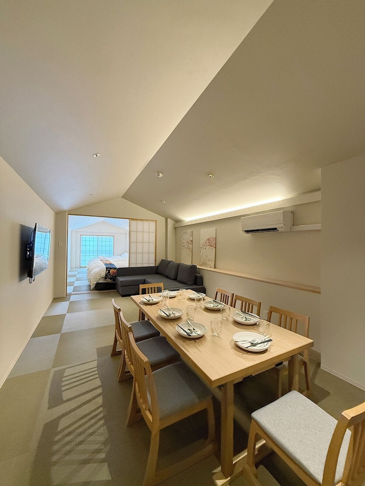 ラグジュアリー アパートメント ダイニングルーム1 | b Hotel 宮島表参道 31