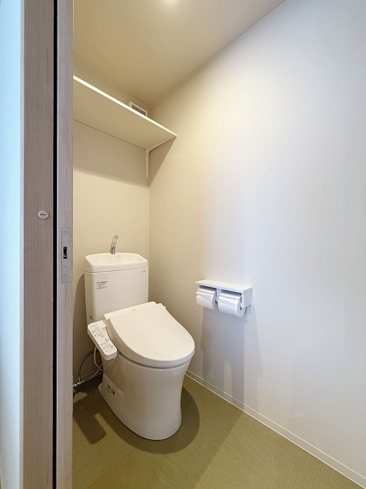 ラグジュアリー アパートメント バスルーム4 | b Hotel 宮島表参道 32