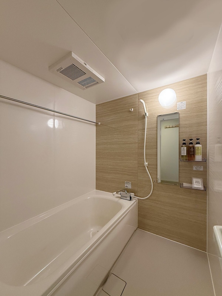 ラグジュアリー アパートメント バスルーム2 | b Hotel 宮島表参道 32