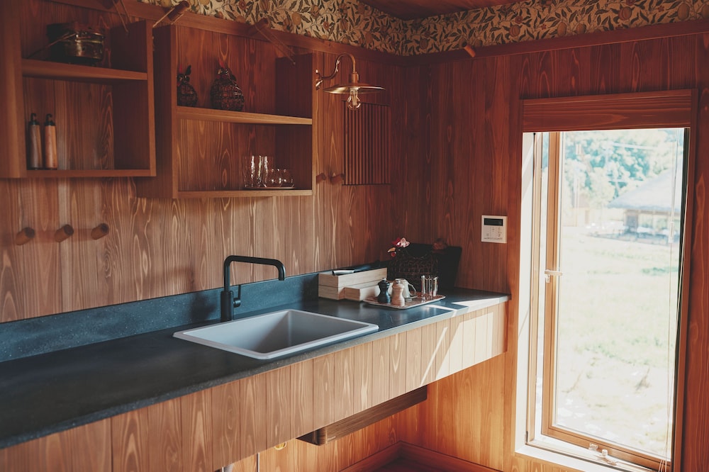 鳥の家 禁煙 専用キッチン0 | はたけのリゾート 燦燦Villa