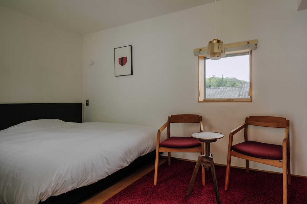 ベーシック ダブルルーム 客室2 | NANUKA HOTEL