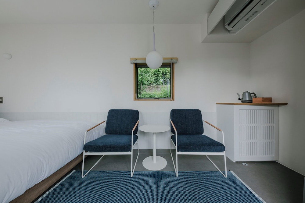 ベーシック ダブルルーム 客室2 | NANUKA HOTEL