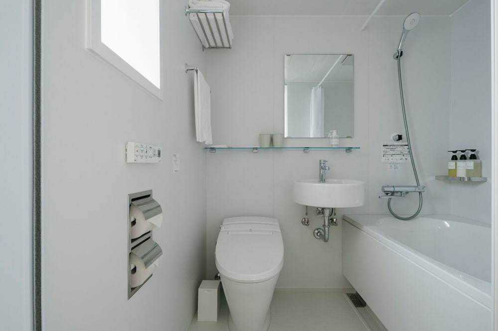 ファミリー 4 人部屋 客室5 | NANUKA HOTEL