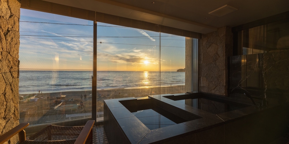 ヴィラ ペットとの宿泊可 オーシャンビュー バスルーム1 | UMITO VILLA 鎌倉 材木座