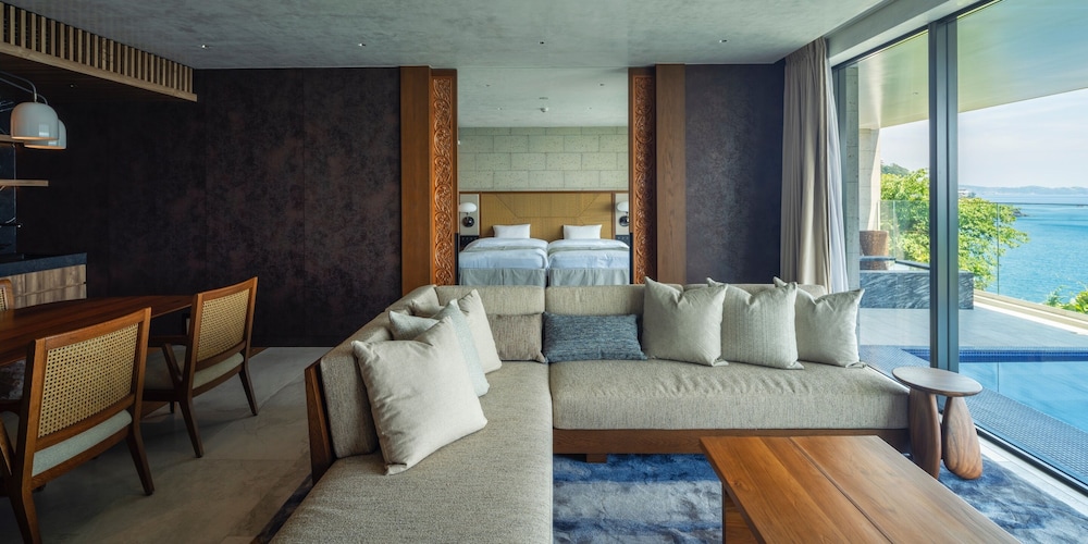 2ベッドルームスイート プライベートプールオーシャンビュー 温泉あり 禁煙 客室7 | UMITO 熱海別邸