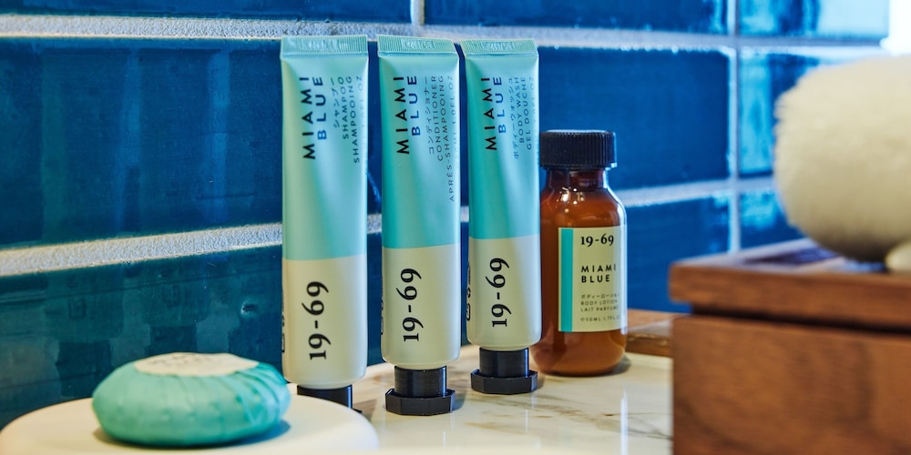 スイート 2 ベッドルーム オーシャンビュー 2階 禁煙 バスルーム3 | UMITO 鎌倉 腰越