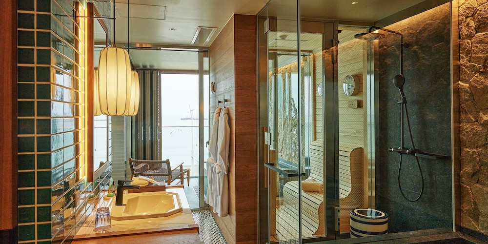 スイート 2 ベッドルーム オーシャンビュー 2階 禁煙 客室20 | UMITO 鎌倉 腰越