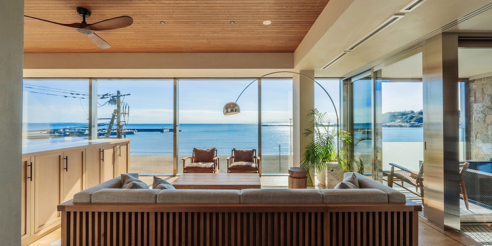 スイート 2 ベッドルーム オーシャンビュー 2階 禁煙 客室15 | UMITO 鎌倉 腰越