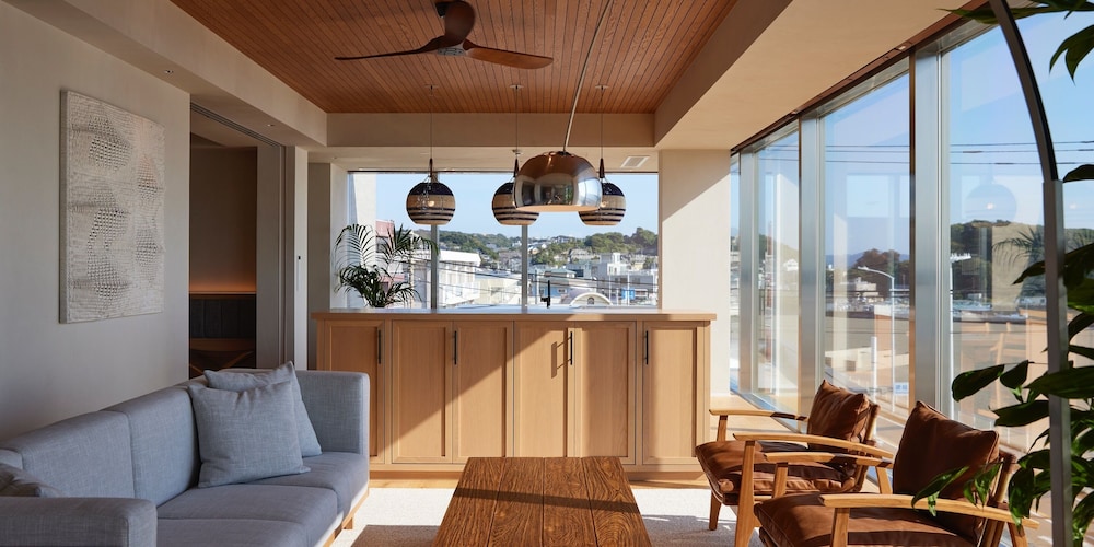 スイート 2 ベッドルーム オーシャンビュー 2階 禁煙 客室17 | UMITO 鎌倉 腰越