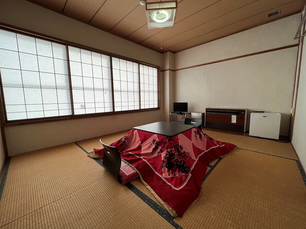 エコノミー トリプルルーム 禁煙 客室1 | 赤倉温泉 エホー旅館