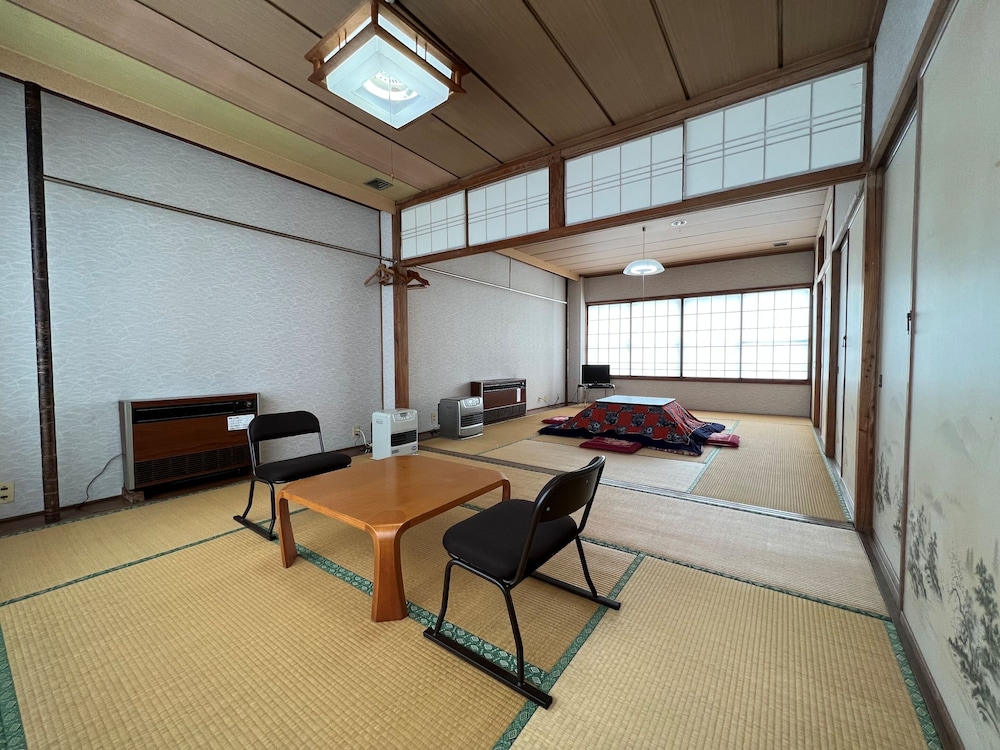 ファミリー ルーム 禁煙 客室1 | 赤倉温泉 エホー旅館