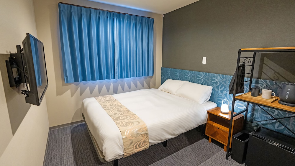 スタンダード ルーム ダブルベッド 1 台 | Stay SAKURA 京都駅七条