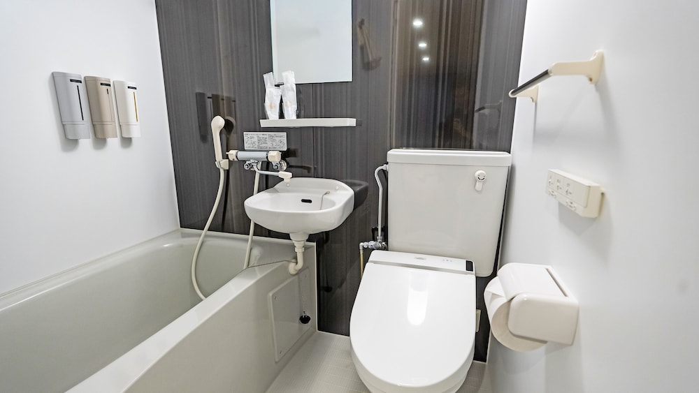 スタンダード ルーム ダブルベッド 1 台 バスルーム0 | Stay SAKURA 京都駅七条