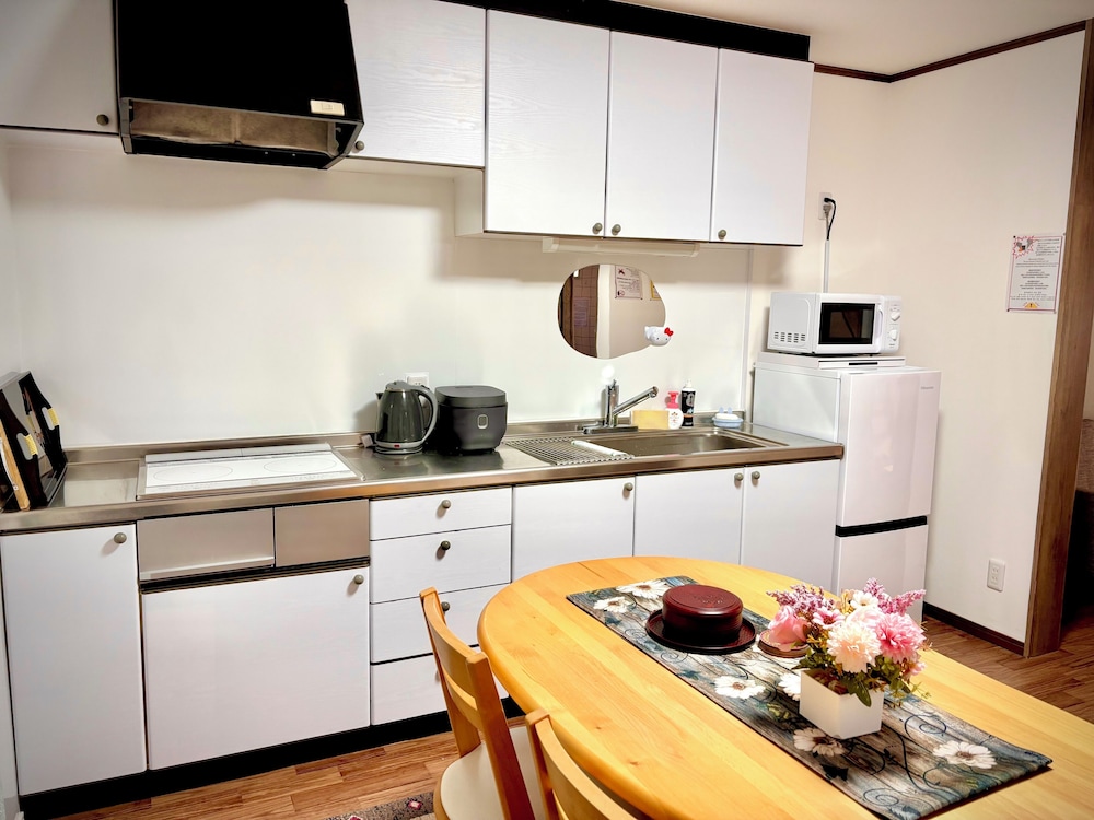 ファミリールーム 禁煙 リビング エリア0 | えんの宿　Happy Inn Kyoto